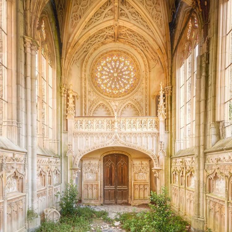 Urban Decay Photography of Abandoned Places