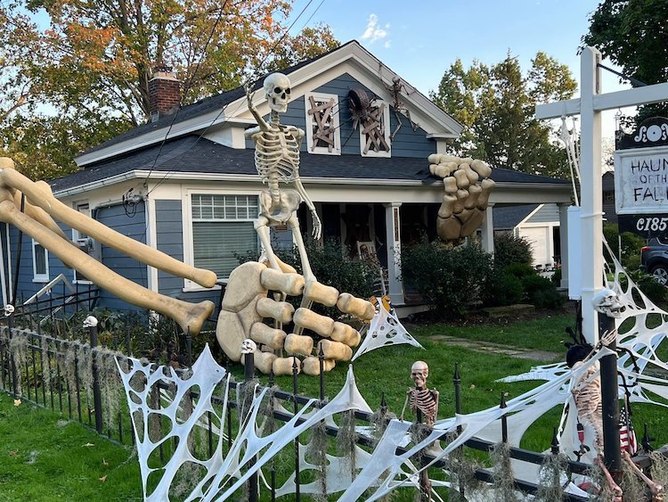 Guy Transforms Home Into Halloween House With a Giant Skeleton