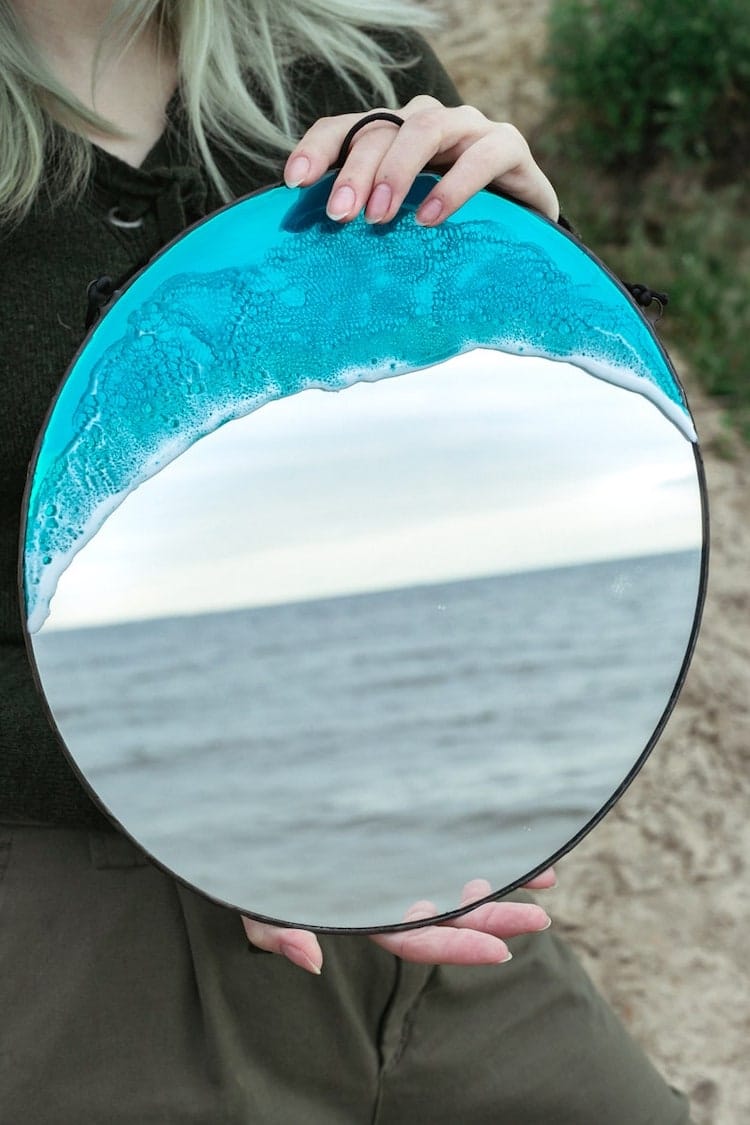Anna Paschenko vandenyno dervos veidrodinė siena