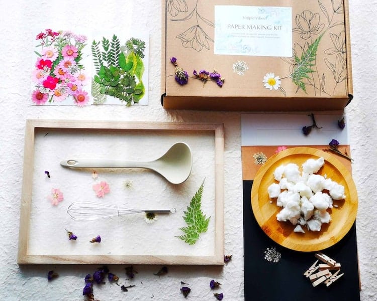 Botanical Paper Making Kit