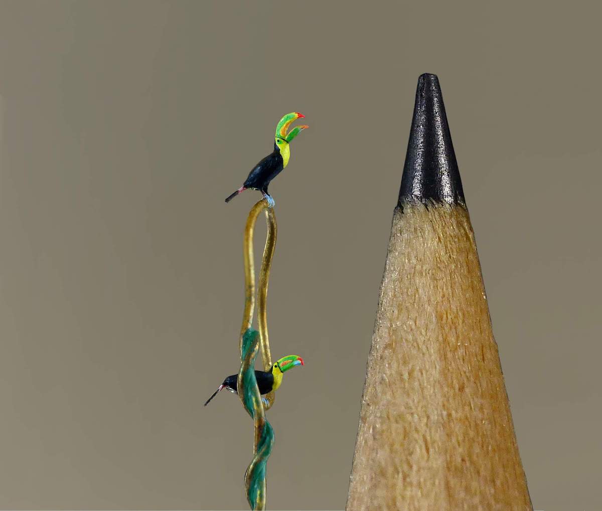 Micro sculptures. Microsculpture. Micro Birds.