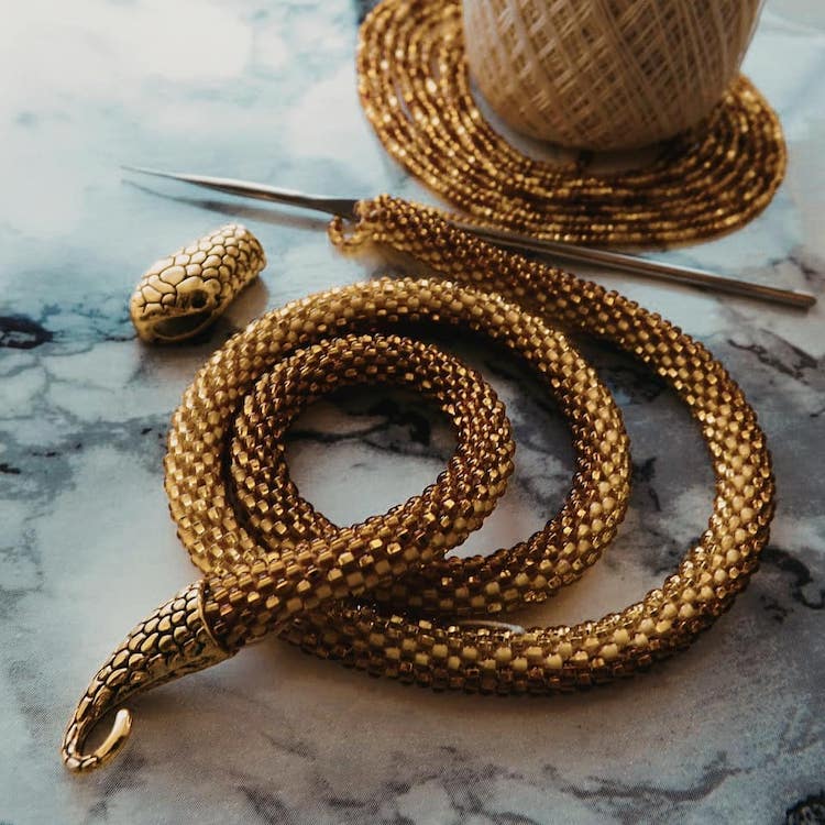 ROPE-WRAPPED SNAKE NECKLACE