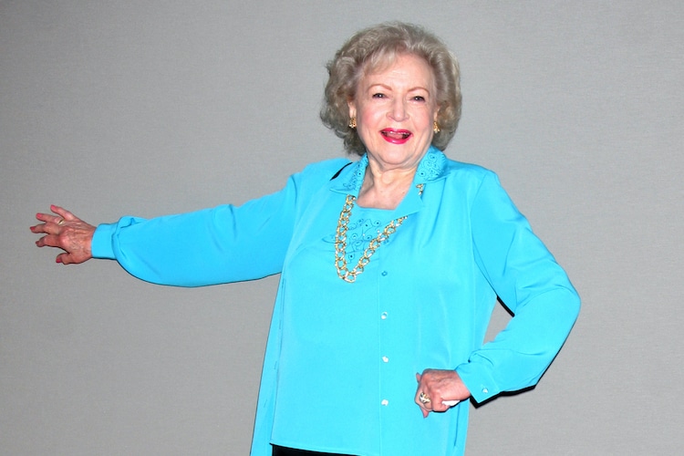 Betty White Is Turning 100 Years Old and She’s Inviting Everyone To ...