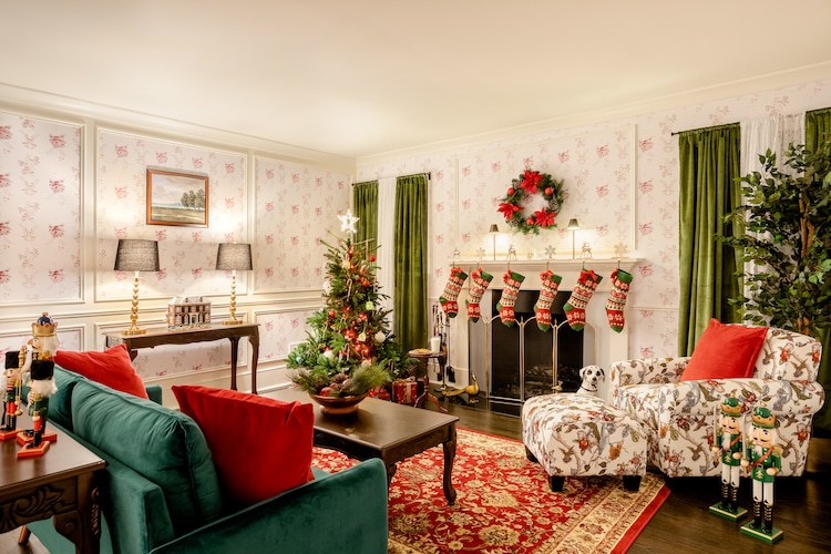 You Can Book the Home Alone House on Airbnb