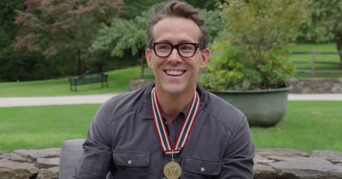 https://mymodernmet.com/wp/wp-content/uploads/2021/12/ryan-reynolds-canada-song-thumbnail.jpg