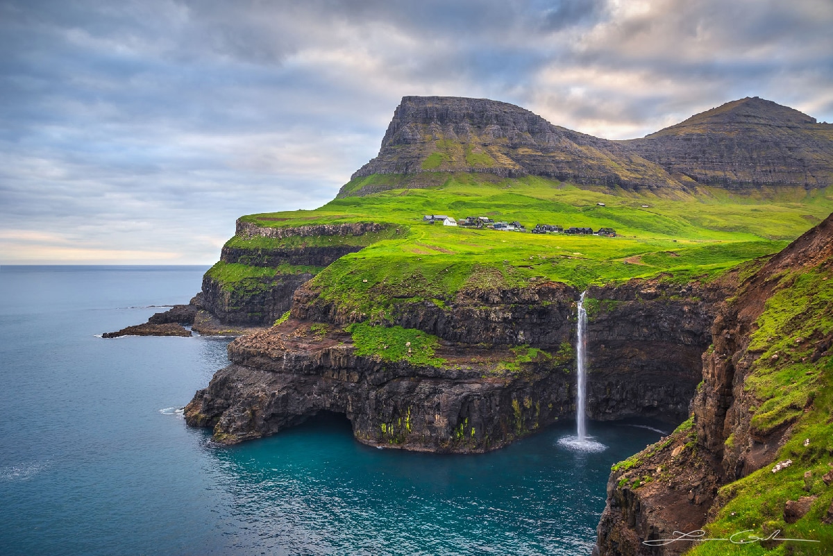 Photographer Lazar Gintchin Captures the Stunning Beauty of the Fantasy-Like Faroe Islands