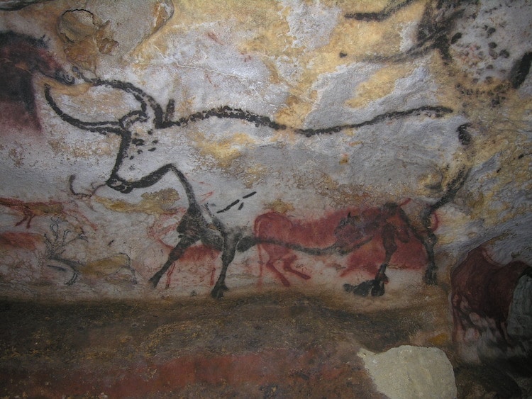 Painting of a bull in Lasko