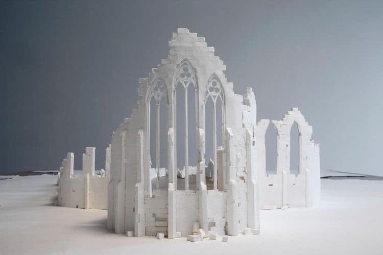 Squisiti edifici in miniatura ricavati da un unico foglio di carta A4 di Peter Callesen