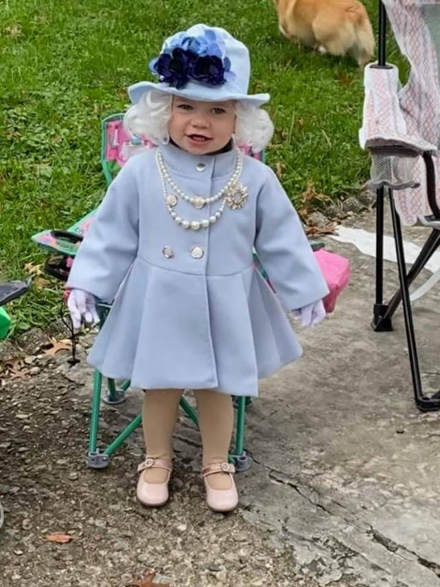 Toddler Receives Letter From the Queen for Adorable Halloween Costume