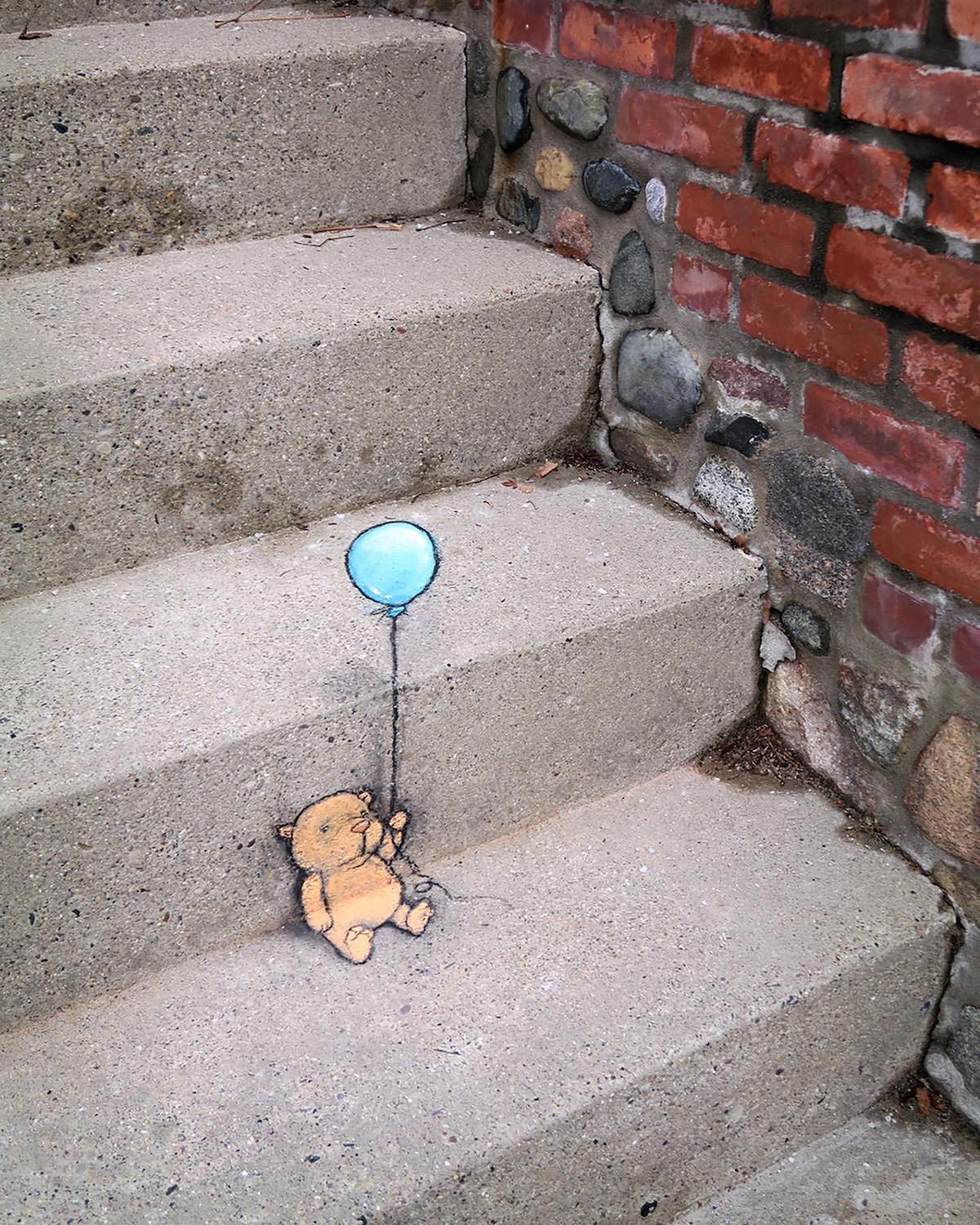 Dibujos de tiza por David Zinn