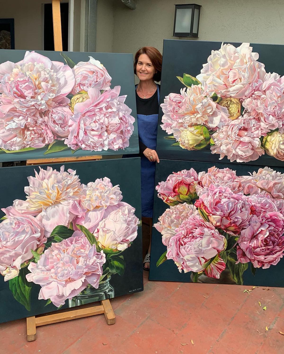 Realistic Flower Paintings by Maria Marta Morelli