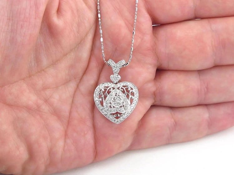 white gold diamond heart pendant necklace