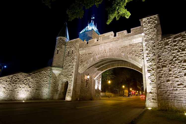 St. Louis Gate, through the wall of Quebec City. 