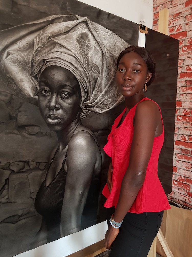 Tanzania mumlende omfatte Hyperrealistic Charcoal Drawings That Look Just Like Their Subjects