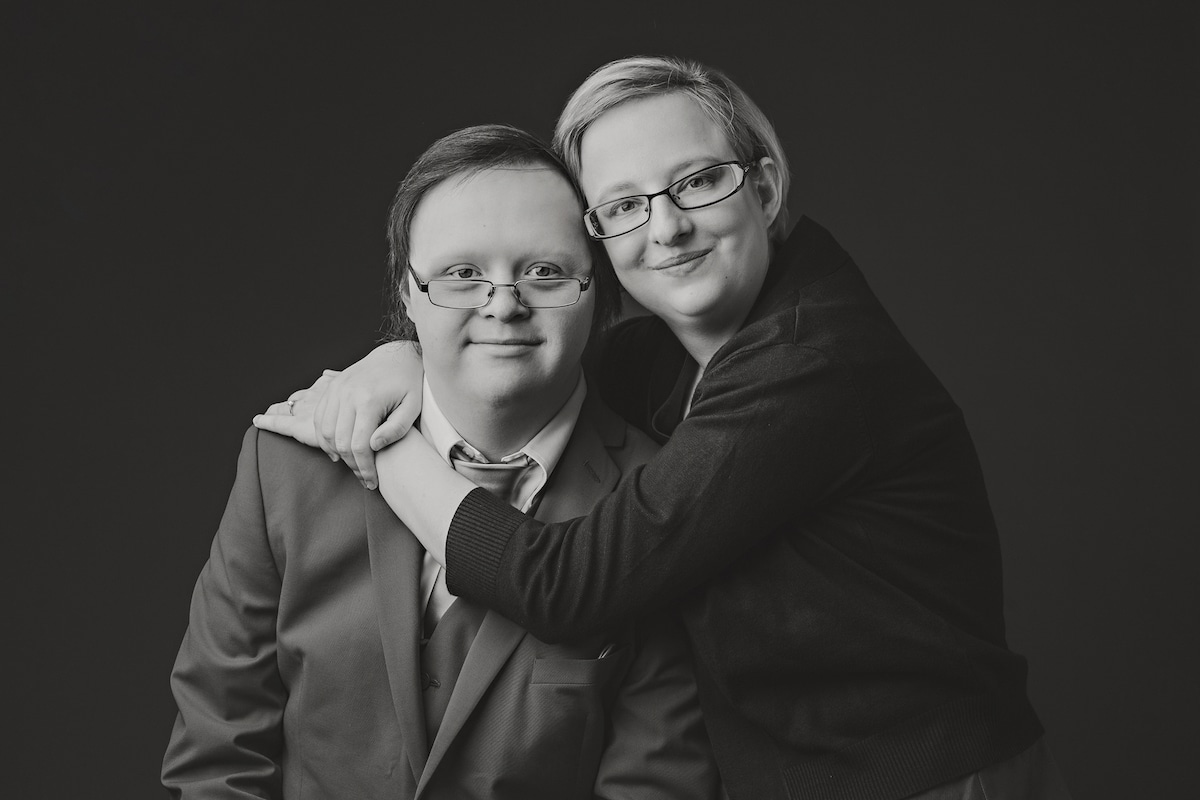 Down Syndrome Couples in Love