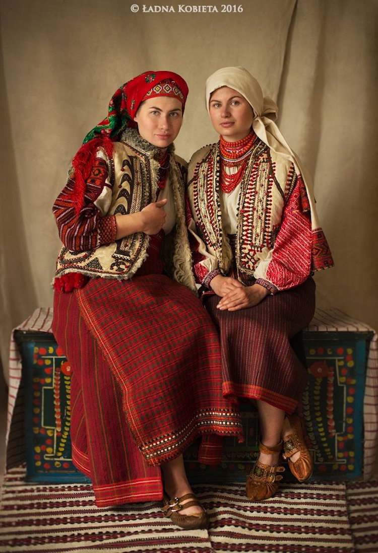 Traditional Ukraine Outfits