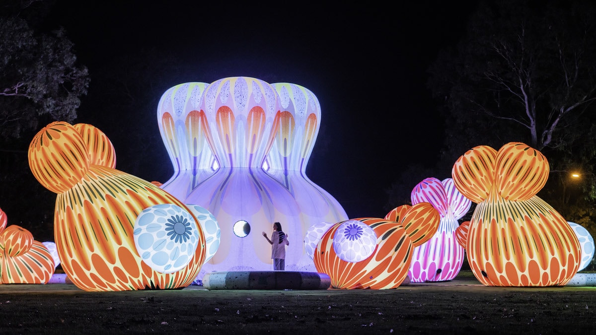 World's First Inflatable Sculpture by ENESS