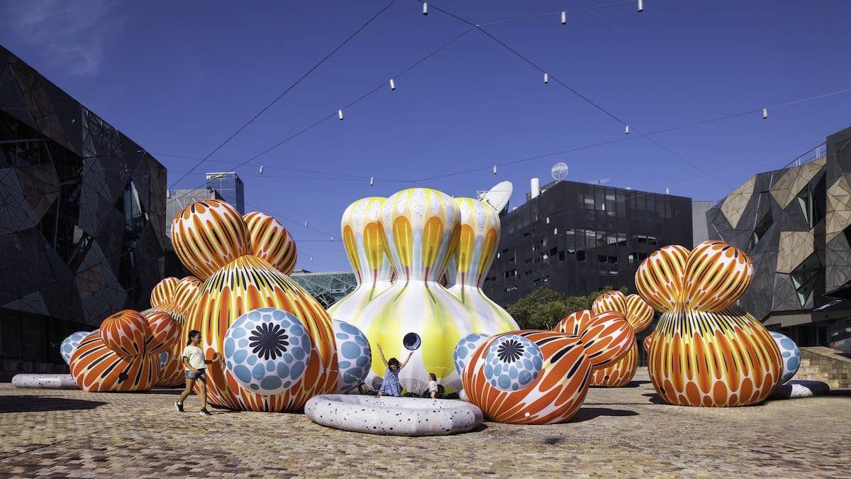 World's First Inflatable Sculpture by ENESS