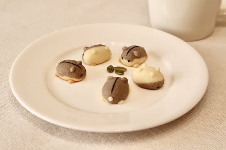 Japanese Dessert Artist Makes Adorable Animal Cookies