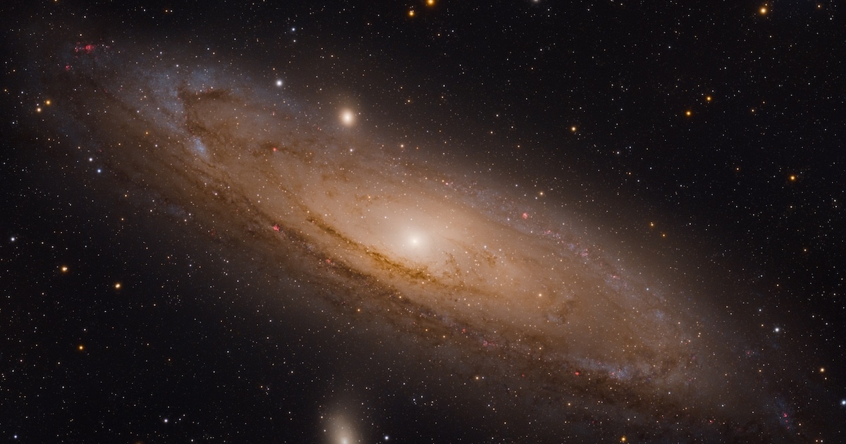 Mira cómo el hombre fotografió la galaxia de Andrómeda desde su patio trasero