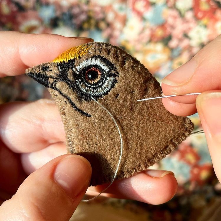 Embroidered Bird Brooches by Embirdery