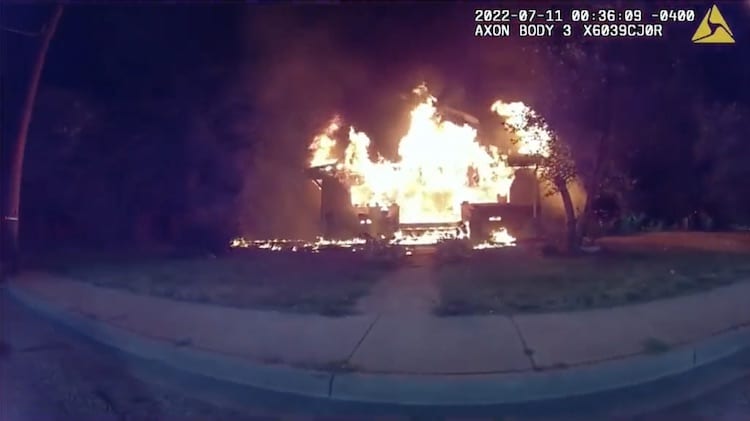 Pizza Delivery Guy Saves 5 Kids in Heroic House Fire Rescue