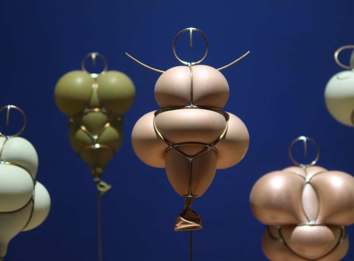 Balloon Sculptures by Reddish Studio Inspired by Venus Sculptures