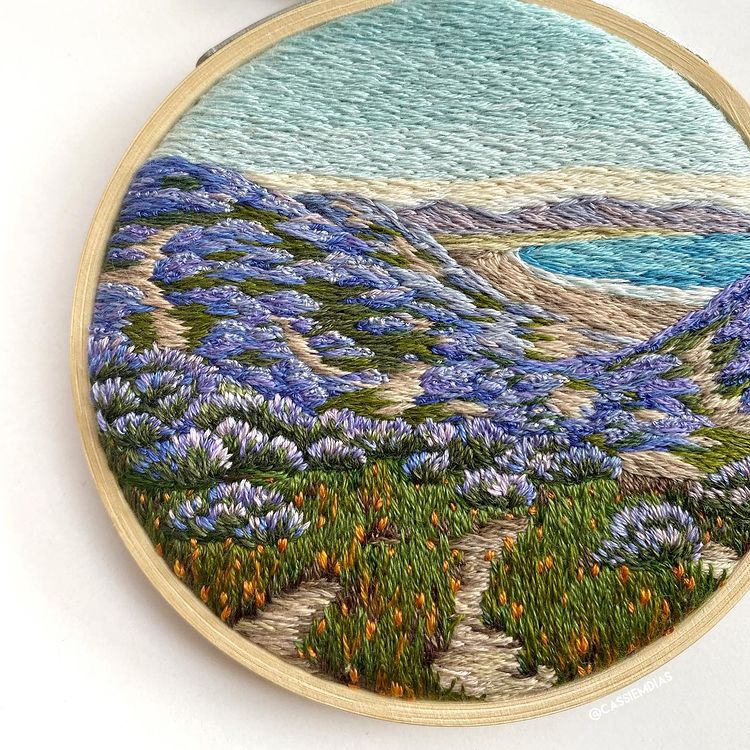 Stunning Embroidery Art Looks Like Impressionist Paintings of Animals