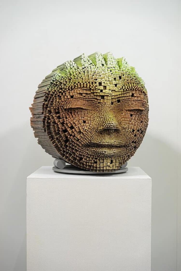 Pixelated Face Sculptures by Gil Bruvel