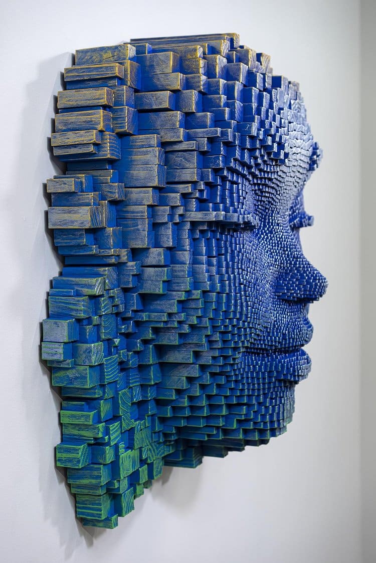 Pixelated Face Sculptures by Gil Bruvel