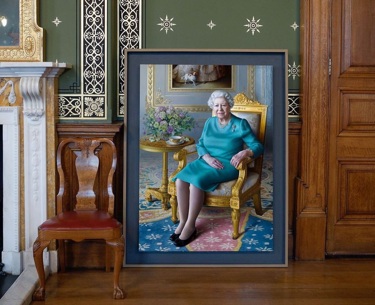 Portrait of Elizabeth II by Miriam Escofet