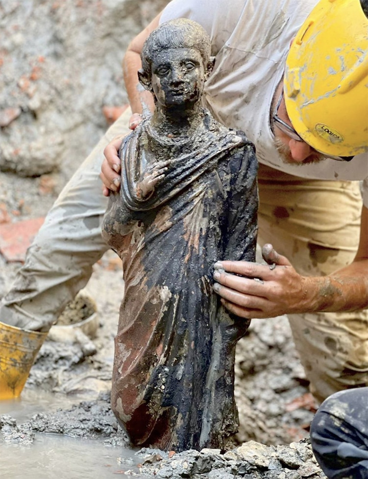 Archeologists Find 24 Roman Bronze Statues in Tuscan Spa