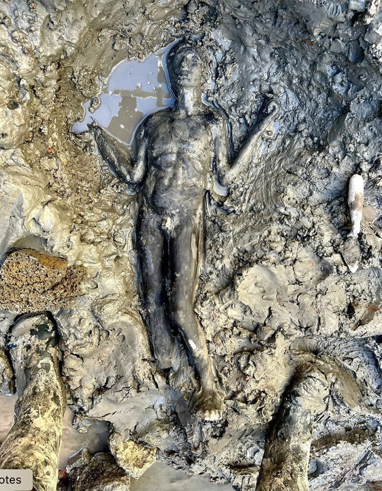 Archeologists Find 24 Roman Bronze Statues in Tuscan Spa