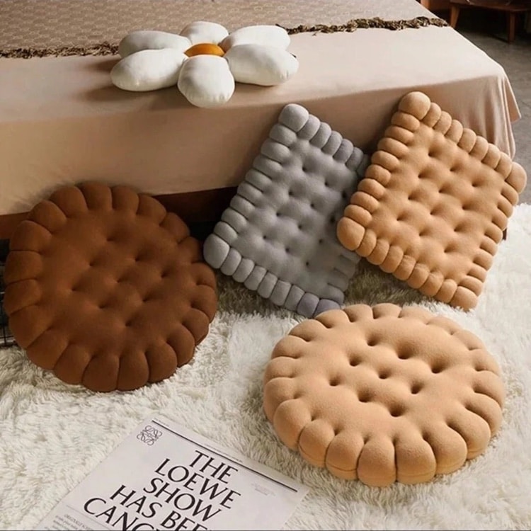 Cookie-Shaped Cushions