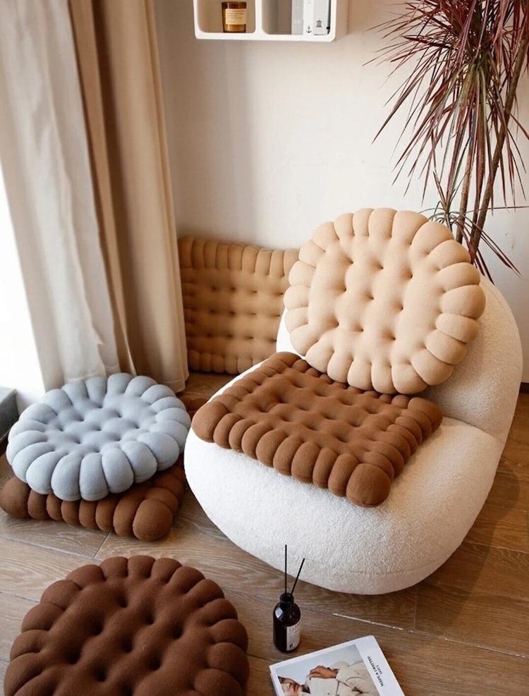 Cookie-Shaped Cushions