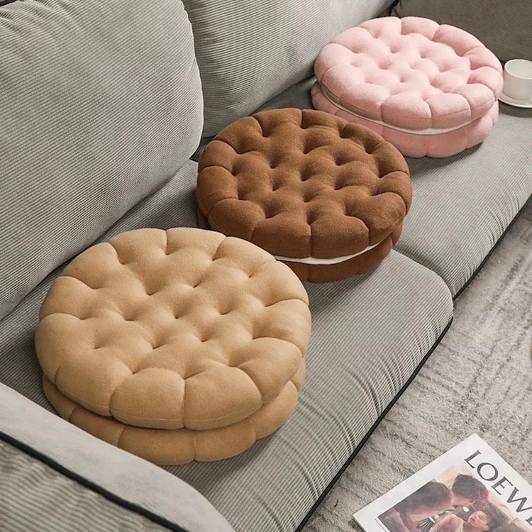 aCookie-Shaped Cushions