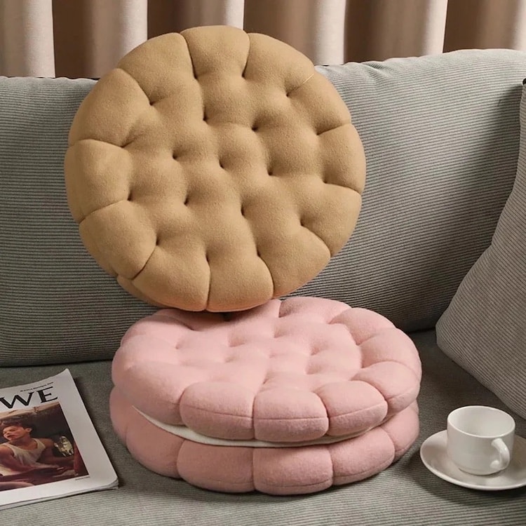 Cookie-Shaped Cushions