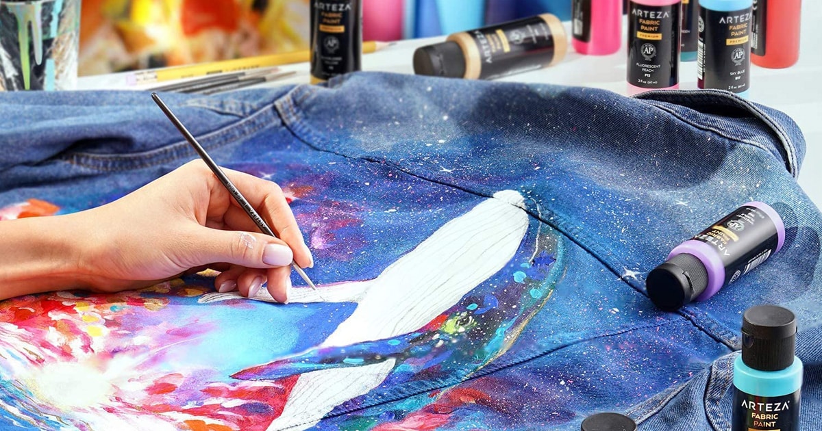How to Use Fabric Paint to Decorate Your Clothes