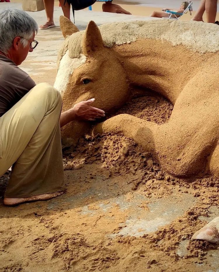 Realistic Sand Sculpture by Andoni Bastarrika