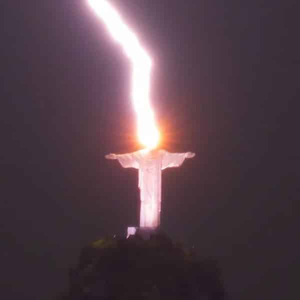 christ-redeemer-lightning-small.jpg