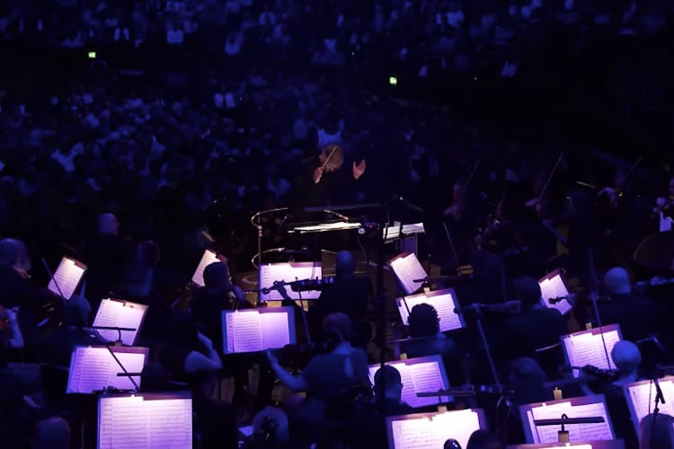 Organist Performs With a Symphony Orchestra to Add a Thrilling Layer to the ‘Star Wars’ Finale