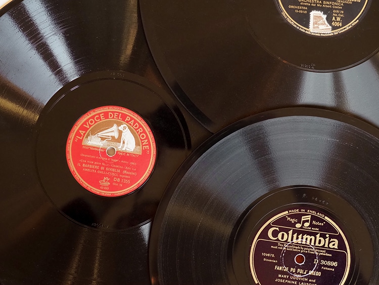 Listen to 385,000 Vintage 78 RPM Records in Online Archive for Free
