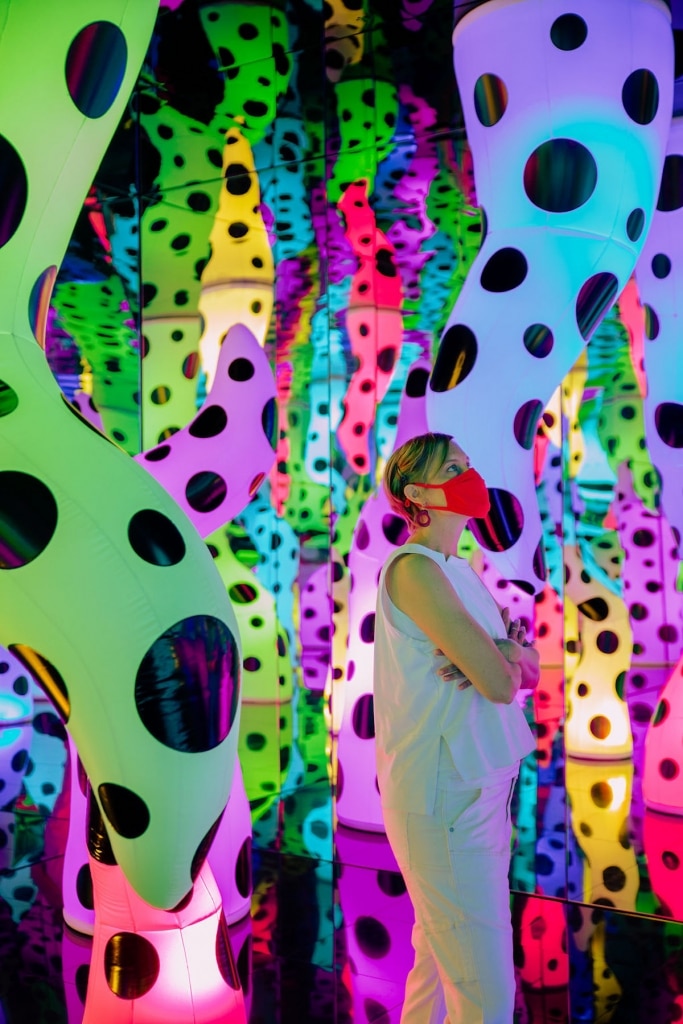 Yayoi Kusama’s Dreamy PolkaDot Exhibition Opens in Miami LaptrinhX