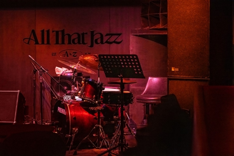 Seoul s Oldest Jazz Club Gets A Sumptuous Revamp seoul-s-oldest-jazz-club-gets-a-sumptuous-revamp
