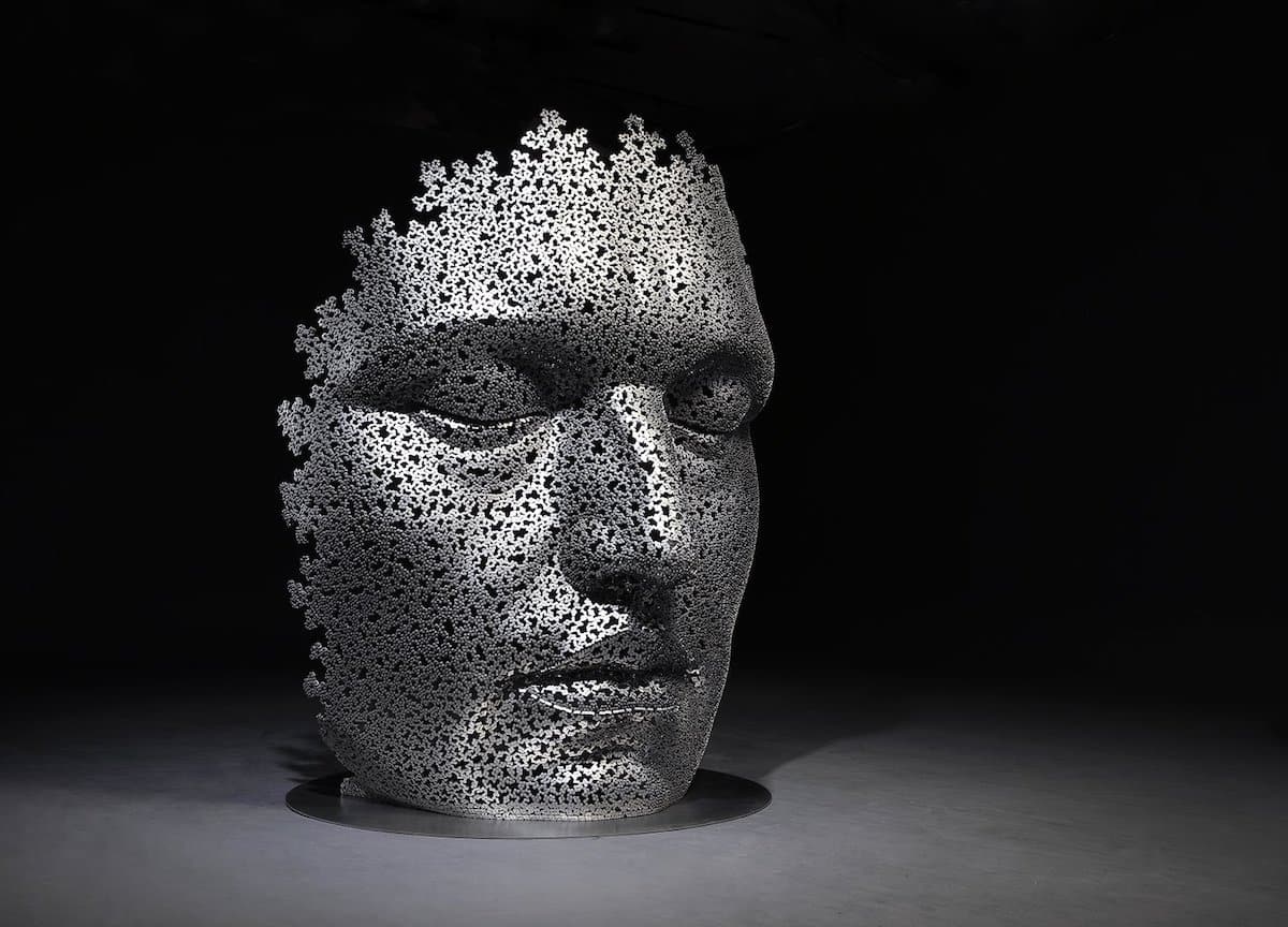 Portrait Sculpture Made of Bicycle Chains by Seo Young Deok