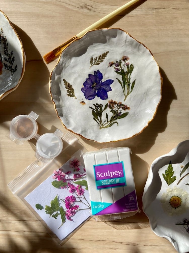 DIY Ring Dish with Pressed Flowers