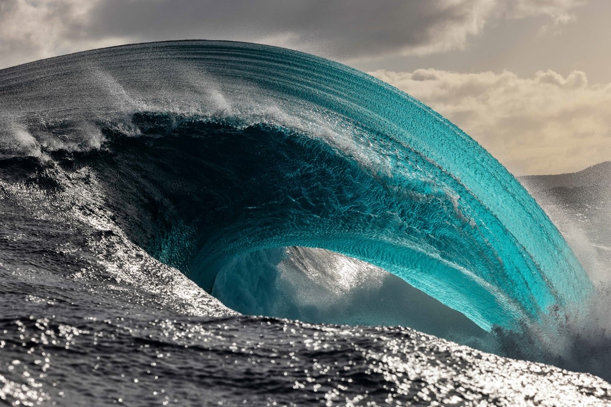 Photo of a big wave in Western Australia