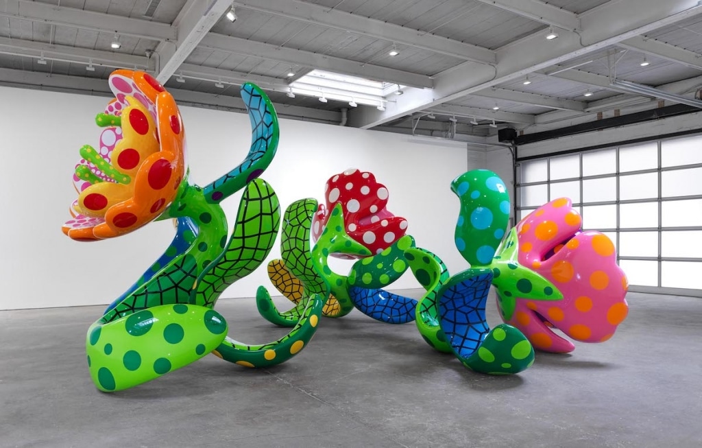 New Yayoi Kusama Exhibition in NYC Features Massive Sculptures