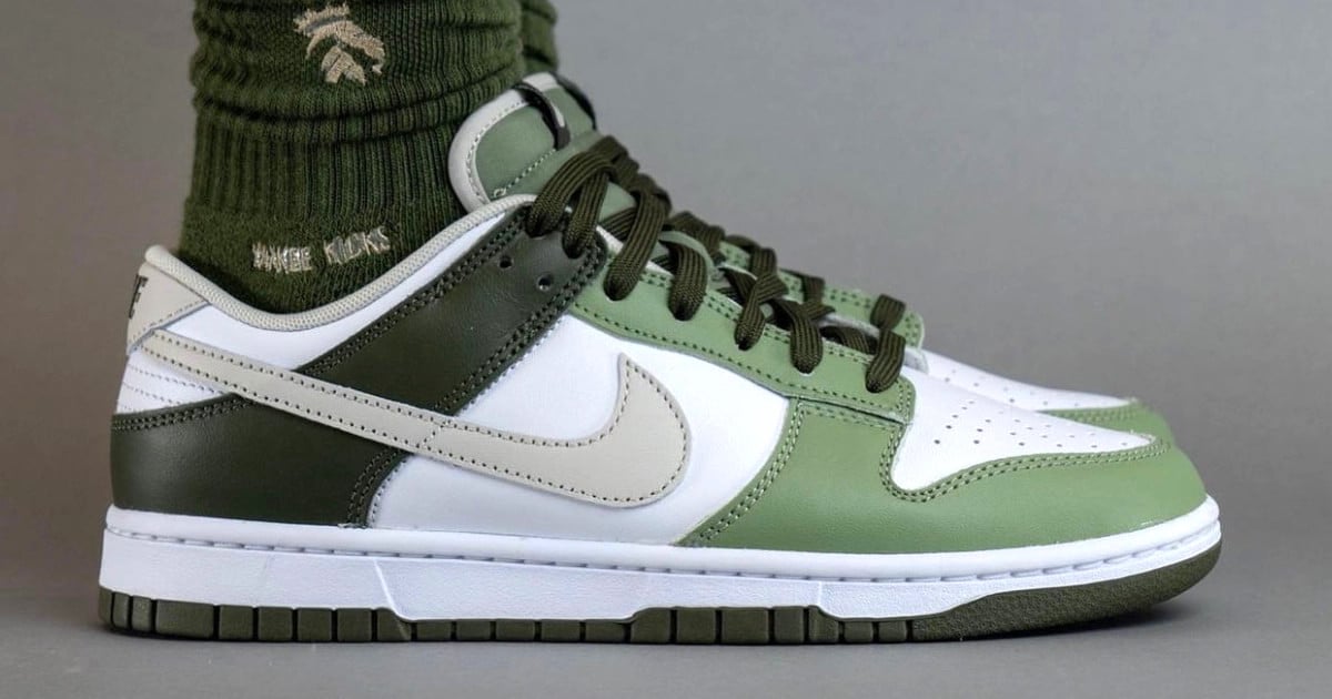 The Nike Dunk Low Oil Green Cause a Fashion Frenzy