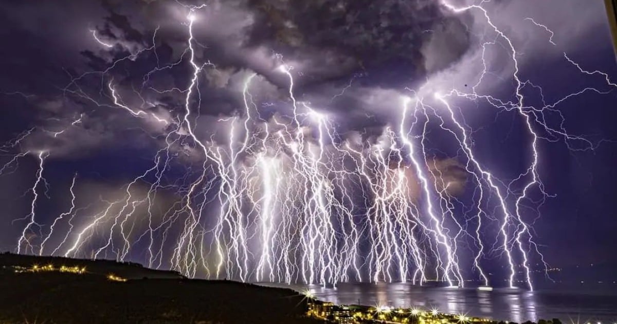 Incredible Composite Photo Captures Massive Lightning Storm in Turkey